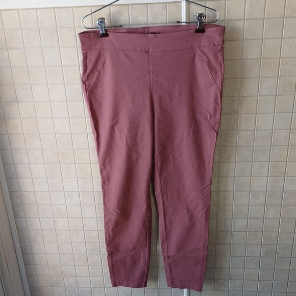 RW&CO. Pants - RW&CO Ankle Length Leggings